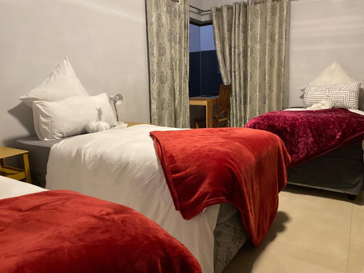 Mukulela Bed & Breakfast Walvis Bay Exterior foto